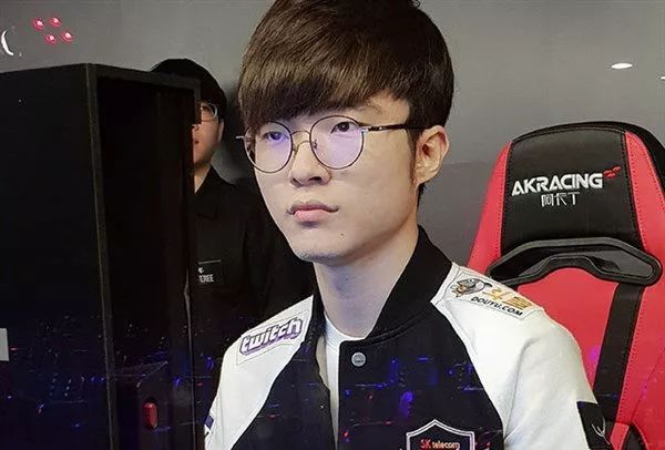 顯示出兩支 顯示出兩支