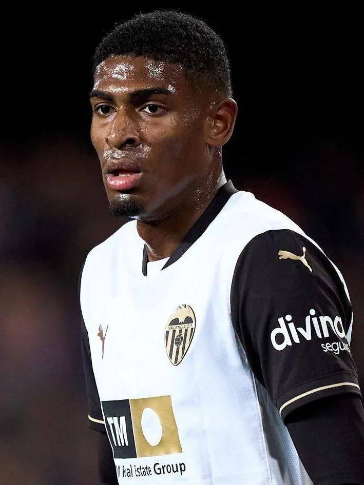 杯成为众多 杯成为众多