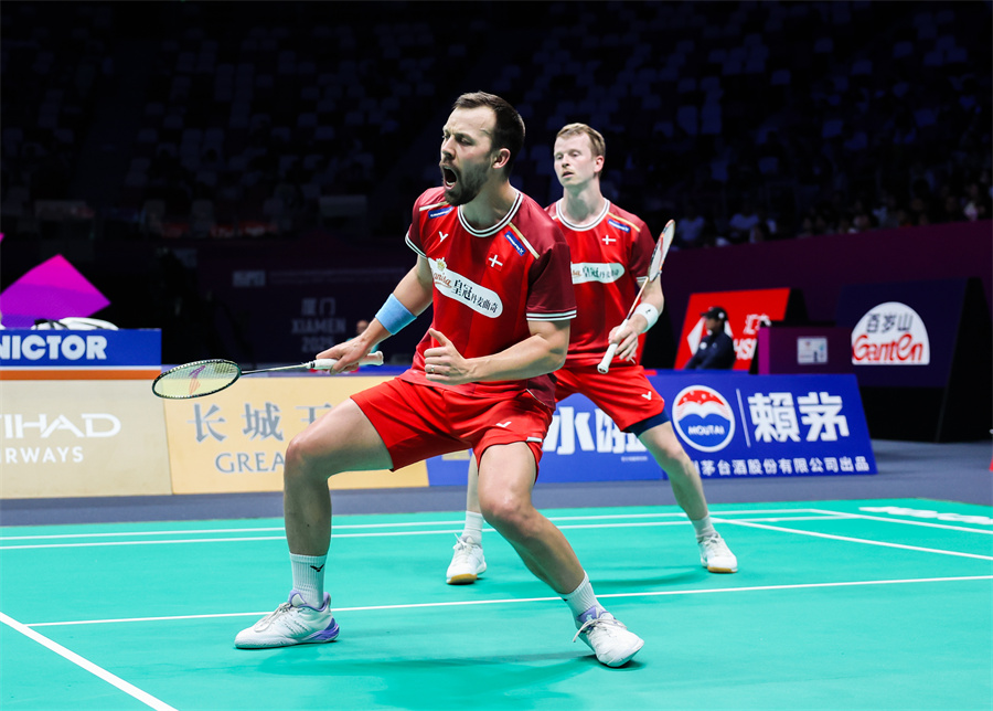 向着更高目 向着更高目