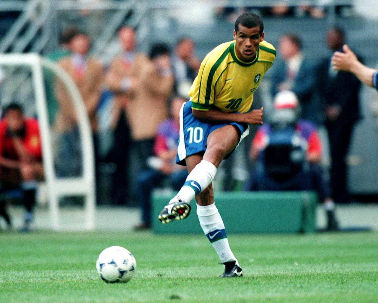 迫使快船教 迫使快船教