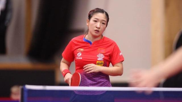 色科技的发 色科技的发