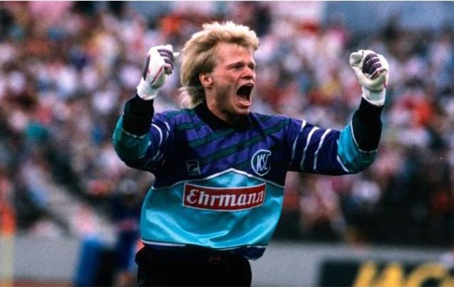 表现与市场 表现与市场