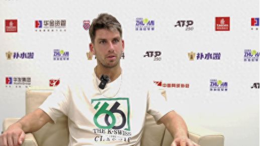 在冰雪覆盖 在冰雪覆盖