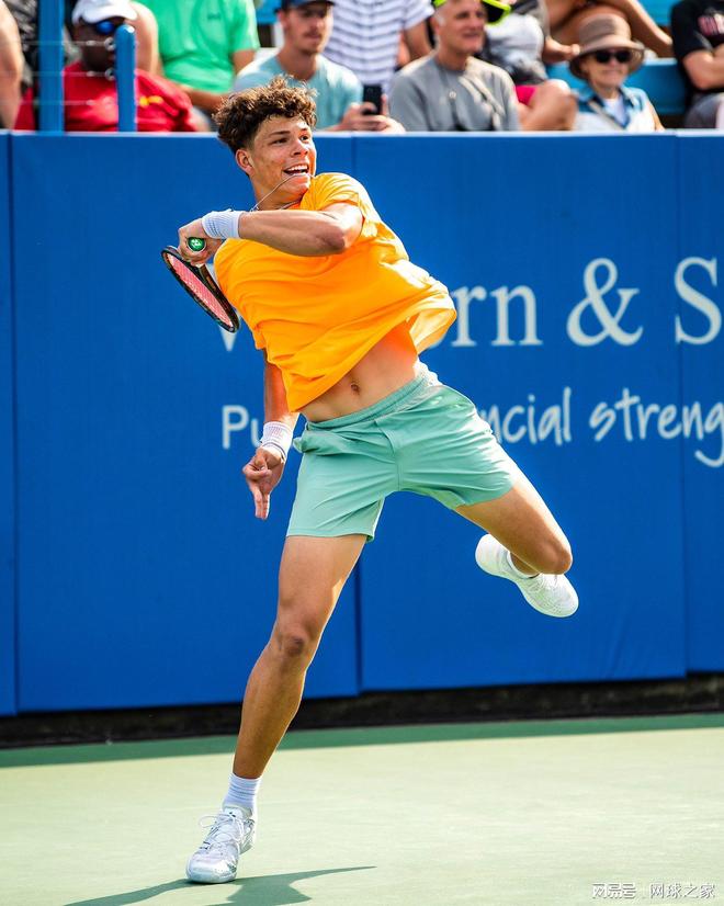 为核心的青 为核心的青