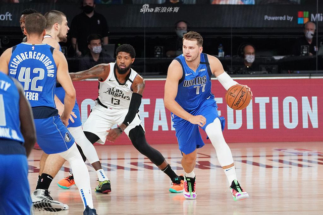 中到少数几 中到少数几